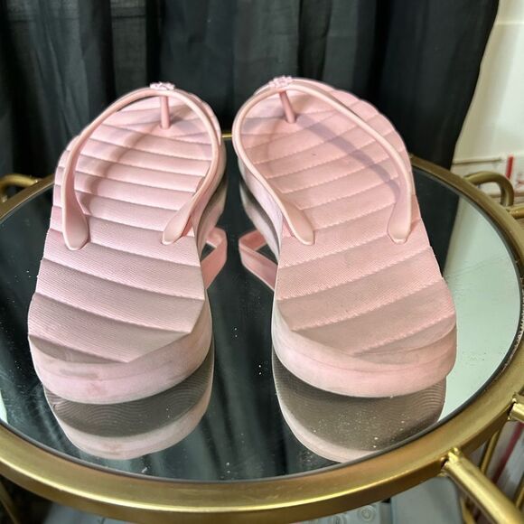 Tory Burch Kira logo-plaque flip flops - Picture 5 of 7